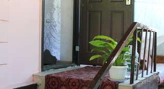 Гостиница Guest house on Ulianovskaya Геленджик Трехместный номер "Комфорт" с душем-7